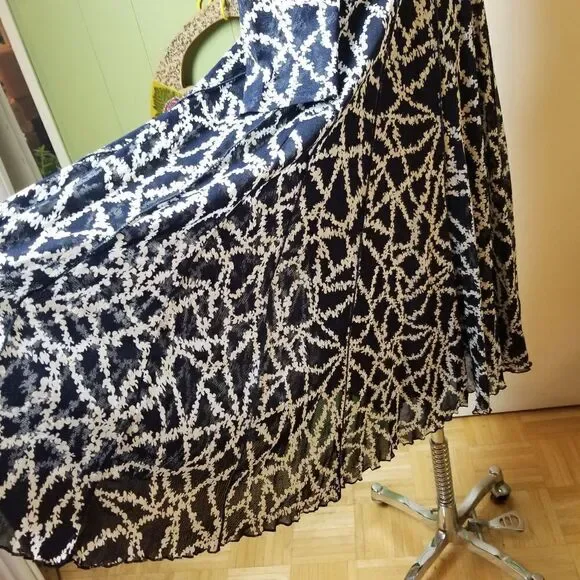 Coldwater Creek Black & White Dress 8 - Picture 3 of 8